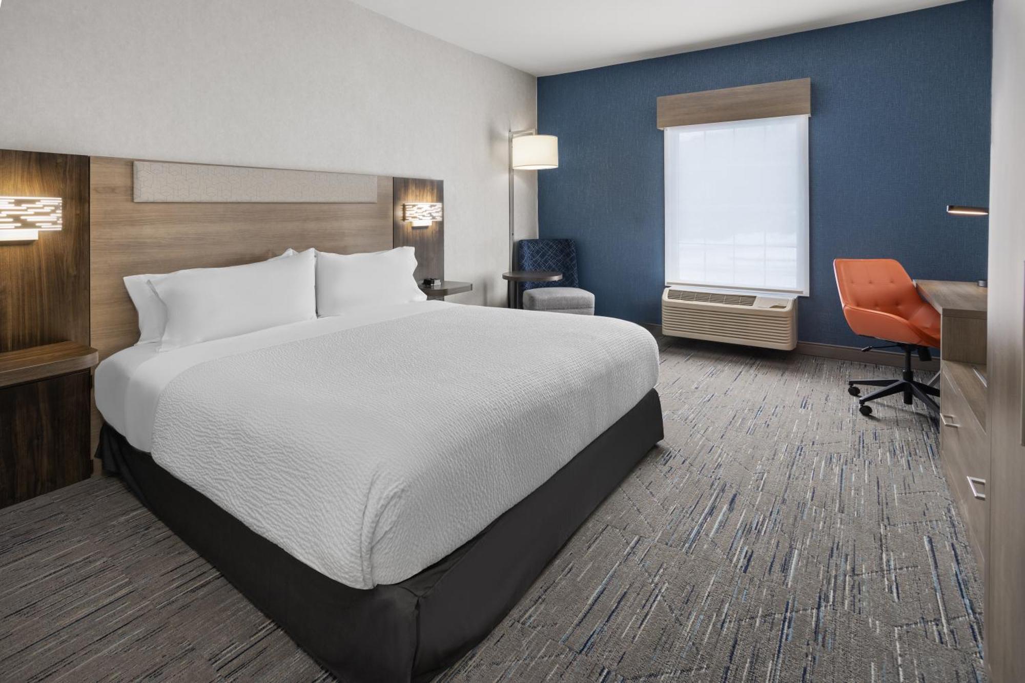 Holiday Inn Express Hotel & Suites Brattleboro By Ihg Екстериор снимка